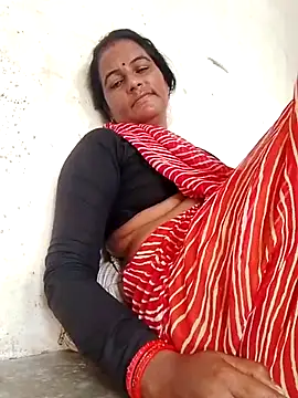 Snapshot of Suhani_hot12 chatting on October 8, 10:24 am Suhani hot12 online show from October 8, 10:24 am