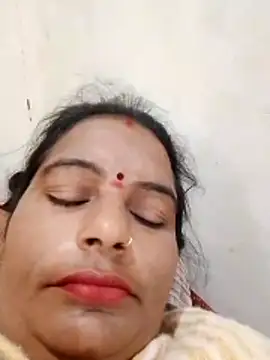 Snapshot of Suhani_hot12 chatting on November 19, 12:21 am Suhani hot12 online show from November 19, 12:21 am