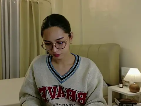 Blaire Samantha online show from March 3, 5:30 pm