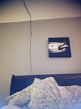 Snapshot of hornylatino702 chatting on February 13, 2:13 pm hornylatino702 online show from February 13, 2:13 pm