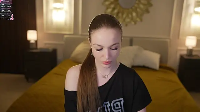 Ella 054 online show from April 6, 5:47 pm