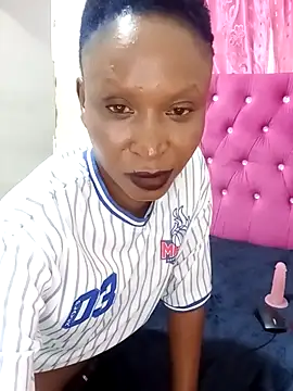 SexyBootie online show from December 17, 8:15 pm