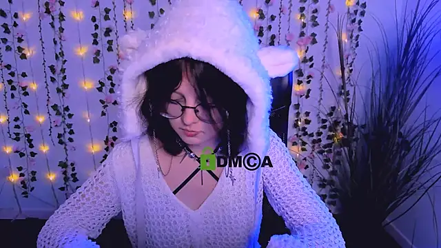 samanta hotty online show from October 3, 7:11 pm