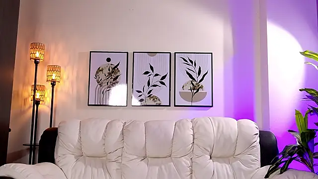 Violeta Foxz online show from March 6, 7:54 pm