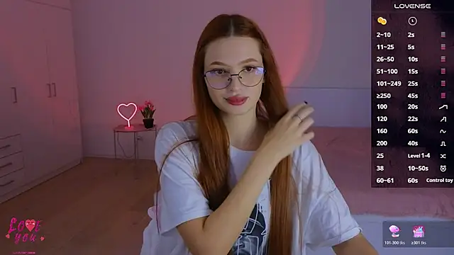 Snapshot of CuteAriel7 chatting on November 20, 5:45 pm CuteAriel7 online show from November 20, 5:45 pm