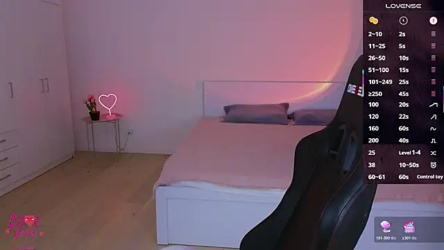 Snapshot of CuteAriel7 chatting on December 2, 5:41 pm CuteAriel7 online show from December 2, 5:41 pm