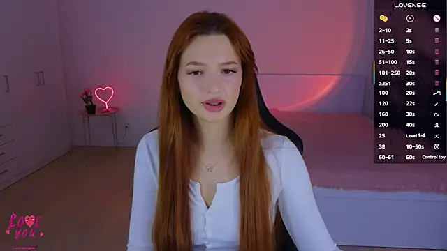 Snapshot of CuteAriel7 chatting on December 3, 5:33 pm CuteAriel7 online show from December 3, 5:33 pm