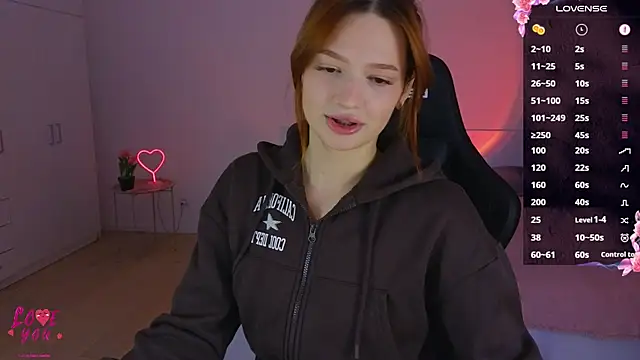 Snapshot of CuteAriel7 chatting on January 12, 4:23 pm CuteAriel7 online show from January 12, 4:23 pm