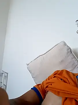 Snapshot of LPdusexo chatting on February 2, 4:27 pm LPdusexo online show from February 2, 4:27 pm