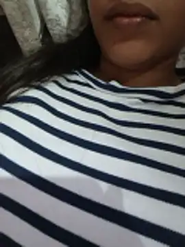 Snapshot of DesiSimran09 chatting on November 2, 8:11 pm DesiSimran09 online show from November 2, 8:11 pm