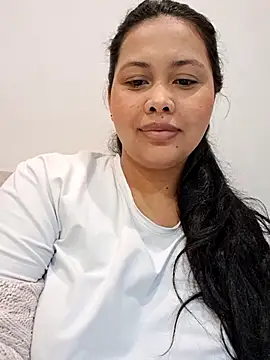 Snapshot of Alessandraa- chatting on February 5, 4:28 am Alessandraa- online show from February 5, 4:28 am