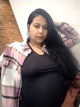 Snapshot of Alessandraa- chatting on February 15, 11:56 pm Alessandraa- online show from February 15, 11:56 pm