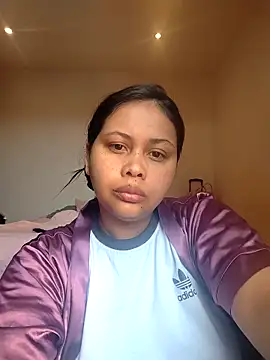 Snapshot of Alessandraa- chatting on February 28, 9:16 pm Alessandraa- online show from February 28, 9:16 pm