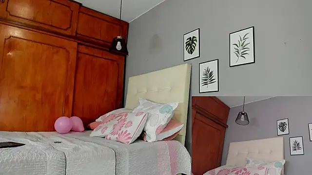 SophieW1 online show from October 18, 12:17 pm