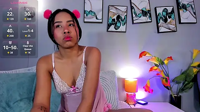 SophieW1 online show from December 20, 12:12 pm