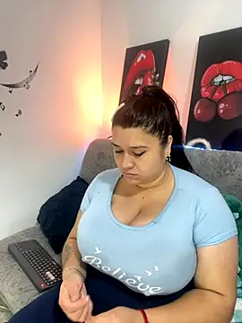 SafiroFer online show from October 21, 9:04 pm