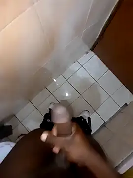 Snapshot of NaughtyBen10 chatting on November 16, 2:22 pm NaughtyBen10 online show from November 16, 2:22 pm