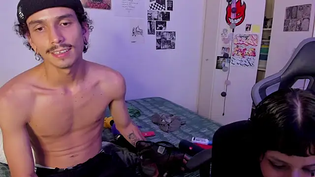 Snapshot of lordpussy__ chatting on August 4, 3:10 am lordpussy online show from August 4, 3:10 am
