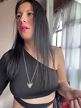 Mia salinass online show from February 6, 5:05 pm