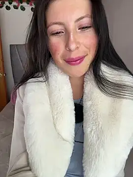 Mia salinass online show from February 21, 8:10 pm