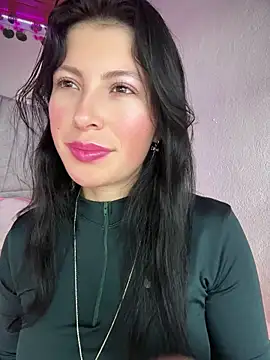 Snapshot of Mia_salinass chatting on April 29, 5:52 pm Mia salinass online show from April 29, 5:52 pm