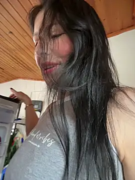 Snapshot of Mia_salinass chatting on April 30, 8:26 pm Mia salinass online show from April 30, 8:26 pm