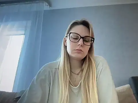 Snapshot of NikexPretty chatting on February 2, 7:29 am NikexPretty online show from February 2, 7:29 am