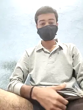 Snapshot of GirlsCrush_ chatting on November 8, 7:34 pm GirlsCrush online show from November 8, 7:34 pm