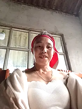 me-cute online show from October 10, 11:04 pm