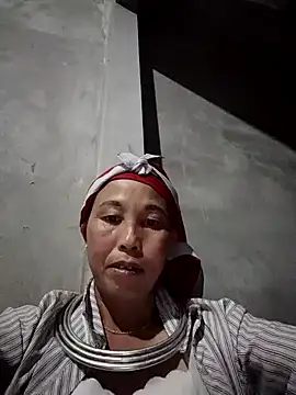 me-cute online show from November 9, 6:17 pm