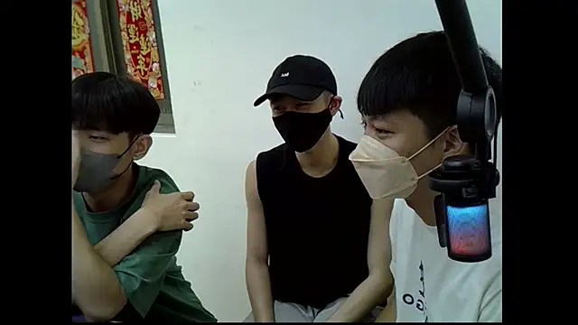 Snapshot of zhu000000 chatting on October 16, 4:24 am zhu000000 online show from October 16, 4:24 am