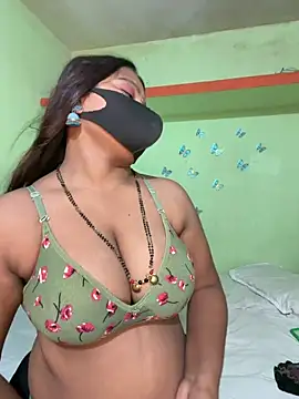 Shneeha le online show from April 12, 7:35 am