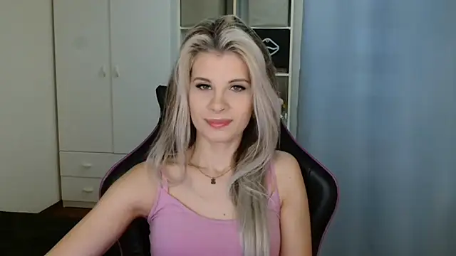 KristineGlow online show from March 17, 7:12 am