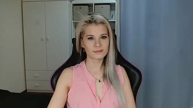 KristineGlow online show from April 23, 6:14 am