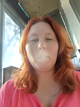 Snapshot of MiaKissy chatting on February 20, 11:22 am MiaKissy online show from February 20, 11:22 am