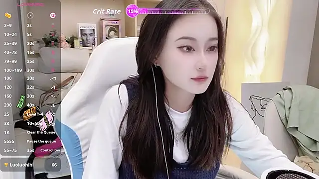 Snapshot of Naiyi-babe chatting on October 19, 3:56 pm Naiyi-babe online show from October 19, 3:56 pm