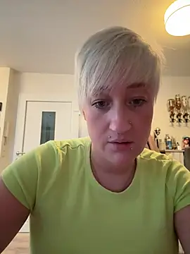 Snapshot of Rozendefotz chatting on February 14, 8:00 am Rozendefotz online show from February 14, 8:00 am