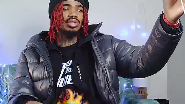 Snapshot of risktakinndolo chatting on November 17, 8:36 pm risktakinndolo online show from November 17, 8:36 pm