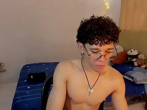 Tom Blues online show from November 6, 1:01 pm