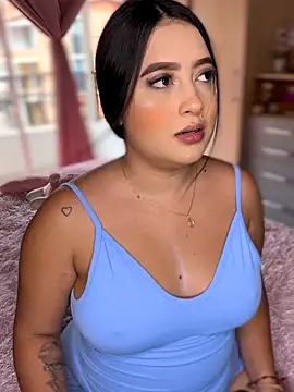 Emiily Moore1 online show from November 23, 5:02 pm