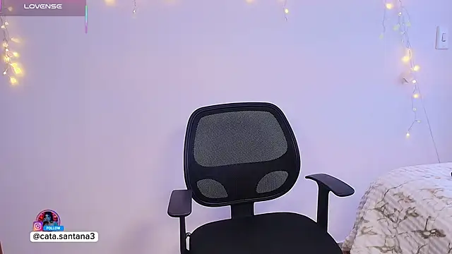 Snapshot of Cataliina_Santhana chatting on December 18, 6:47 pm Cataliina Santhana online show from December 18, 6:47 pm