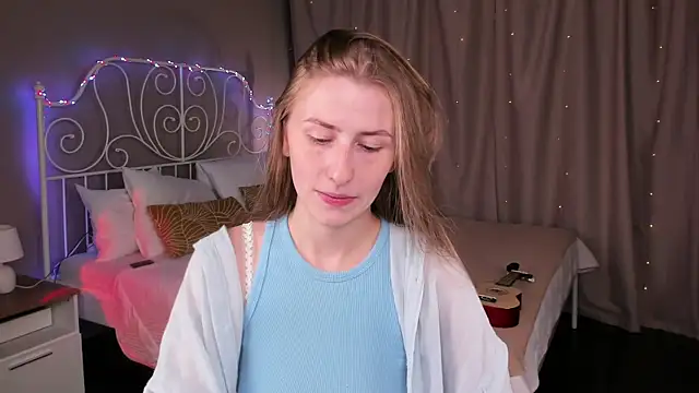 VesperaCeleste online show from September 18, 3:41 am