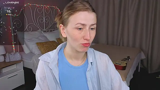 VesperaCeleste online show from October 4, 5:38 am