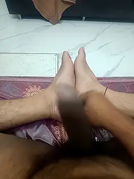 bobby3374 online show from December 13, 11:43 pm