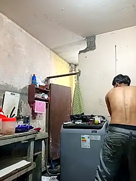 Bebicho14 online show from April 11, 3:11 am