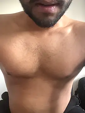 Snapshot of shiitposter_male chatting on November 24, 9:53 am shiitposter male online show from November 24, 9:53 am