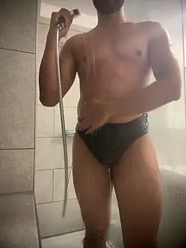 Snapshot of shiitposter_male chatting on December 22, 5:32 pm shiitposter male online show from December 22, 5:32 pm