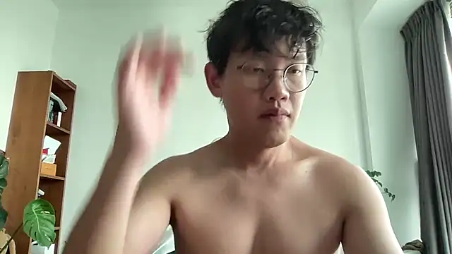 Snapshot of Passionatetwink2 chatting on October 24, 9:49 am Passionatetwink2 online show from October 24, 9:49 am