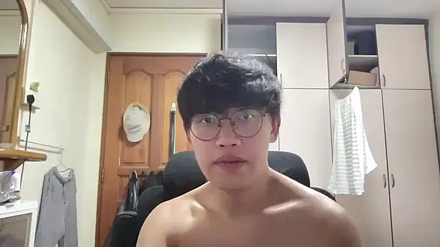 Passionatetwink2 online show from June 21, 9:01 am