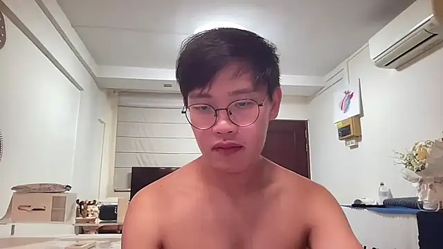 Passionatetwink2 online show from July 30, 7:40 am